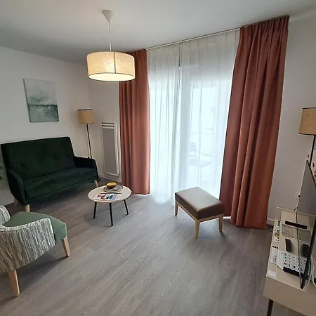 Domitys Margot Apart-hotel Ploufragan